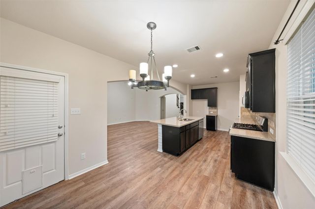 5182 Echo Falls Drive, Alvin, TX 77511