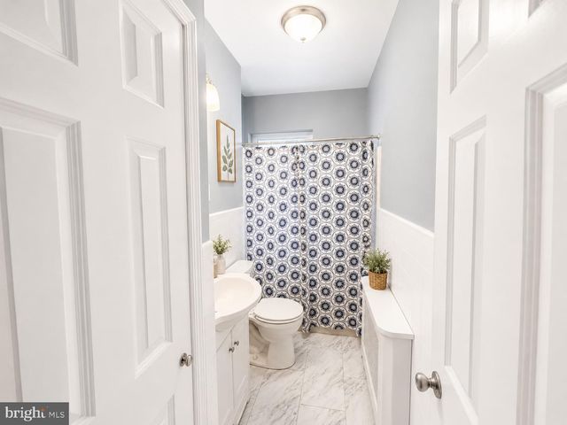 495 LEMONTE ST, Philadelphia, PA 19128