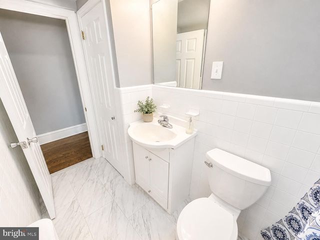 495 LEMONTE ST, Philadelphia, PA 19128