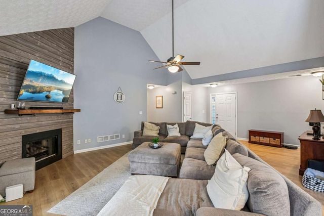3582 Ridings Court NW, Kennesaw, GA 30144