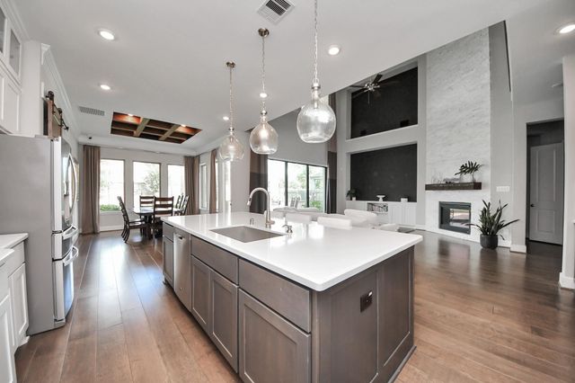 10611 Sawmill Park Drive, Missouri City, TX 77459