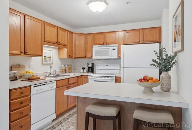 2231 Penn Place 209, North Saint Paul, MN 55109