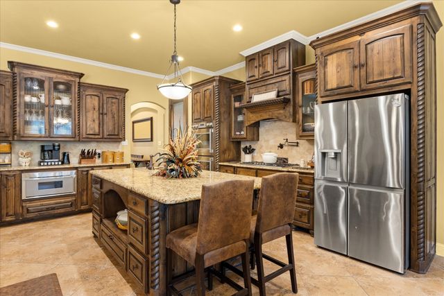 7400 Fox Run Court, Granbury, TX 76049
