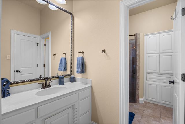 7400 Fox Run Court, Granbury, TX 76049
