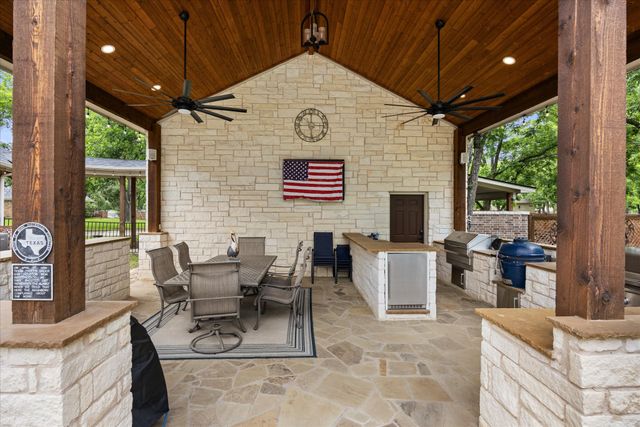7400 Fox Run Court, Granbury, TX 76049