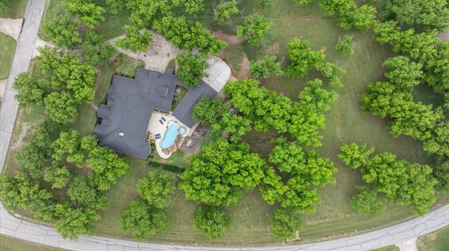 7400 Fox Run Court, Granbury, TX 76049