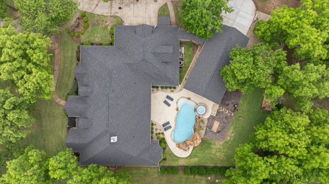 7400 Fox Run Court, Granbury, TX 76049