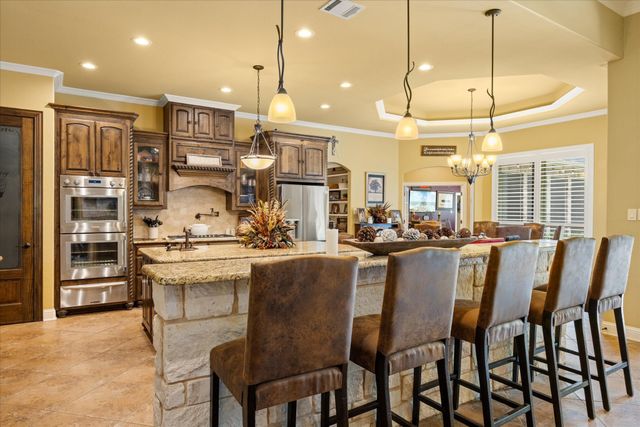 7400 Fox Run Court, Granbury, TX 76049