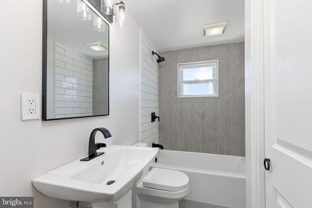 8339 KAVANAGH RD, Dundalk, MD 21222