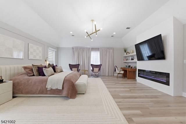 521 Hillsborough Rd, Hillsborough Twp., NJ 08844