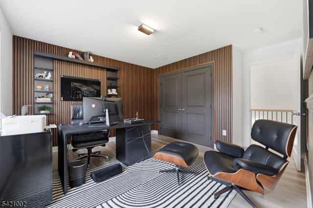 521 Hillsborough Rd, Hillsborough Twp., NJ 08844