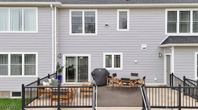 521 Hillsborough Rd, Hillsborough Twp., NJ 08844