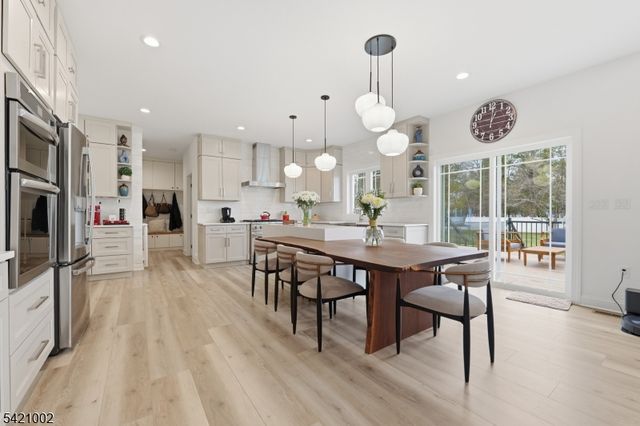 521 Hillsborough Rd, Hillsborough Twp., NJ 08844