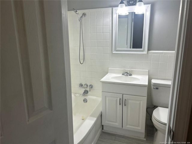 1726 Wayne Lane, Fayetteville, NC 28304
