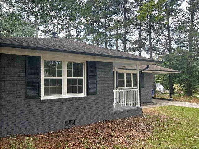 1726 Wayne Lane, Fayetteville, NC 28304