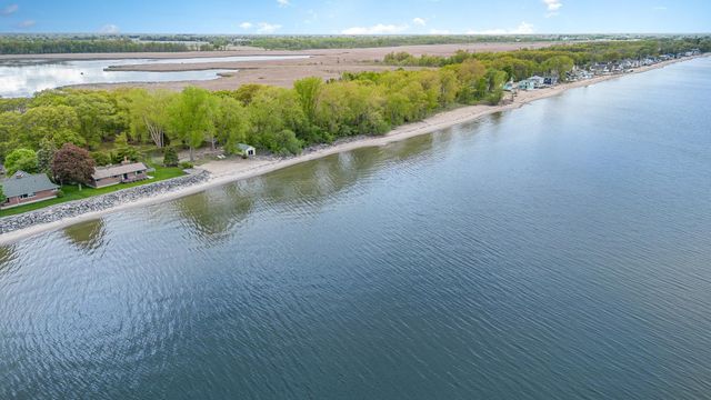 430 Ricoma Beach Road, Bay City, MI 48706