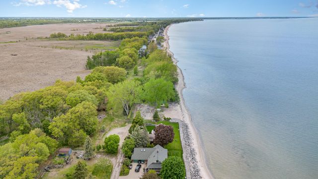 430 Ricoma Beach Road, Bay City, MI 48706