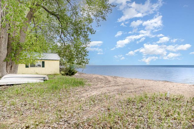 430 Ricoma Beach Road, Bay City, MI 48706