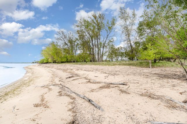 430 Ricoma Beach Road, Bay City, MI 48706