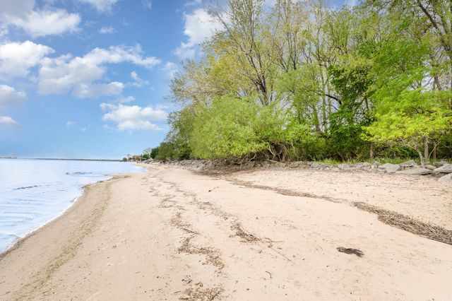 430 Ricoma Beach Road, Bay City, MI 48706