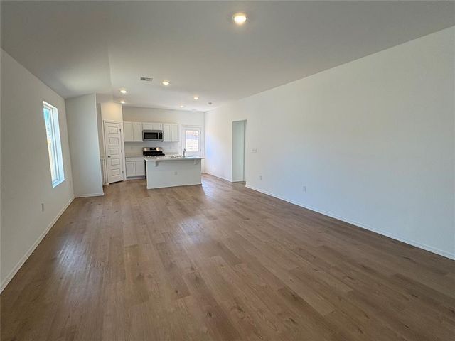 1211 Colt Drive, Guthrie, OK 73044