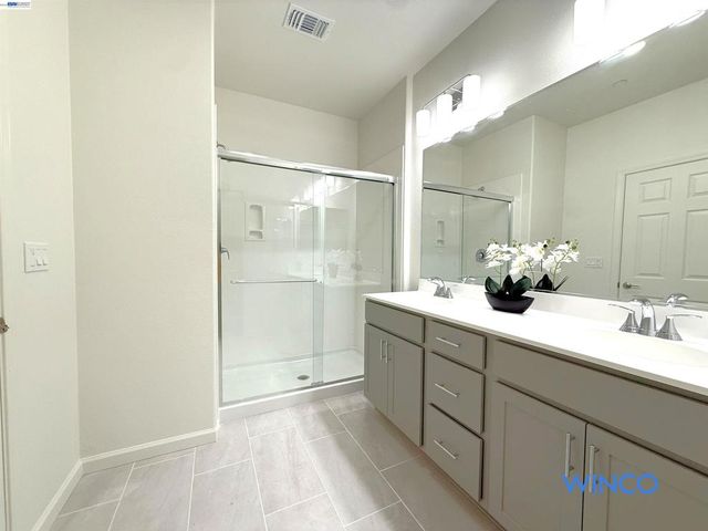 3810 Norbridge Ave, Castro Valley, CA 94546