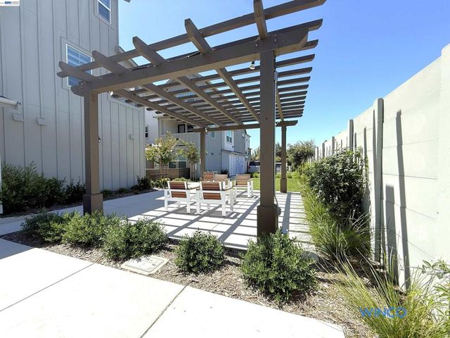 3810 Norbridge Ave, Castro Valley, CA 94546