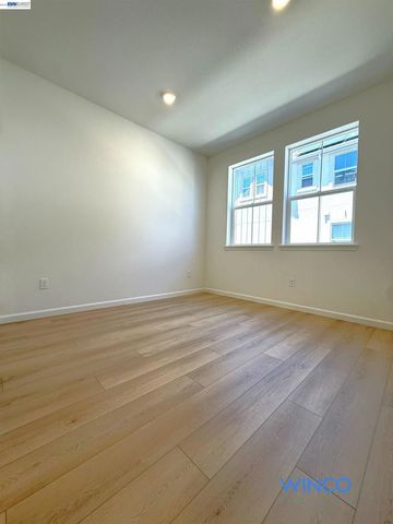 3810 Norbridge Ave, Castro Valley, CA 94546