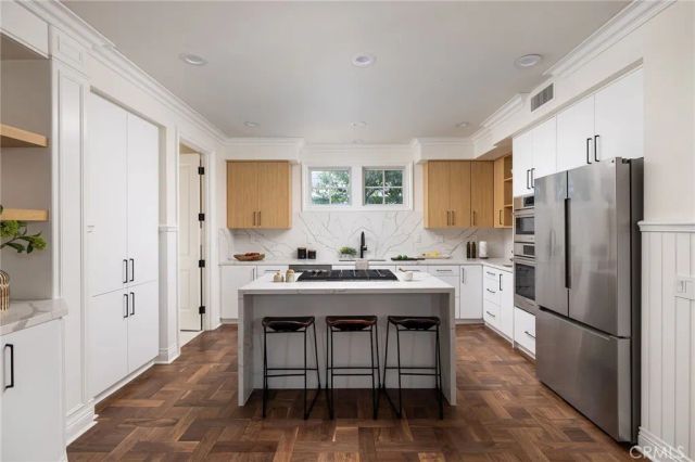 30 Long Bay, Newport Beach, CA 92660