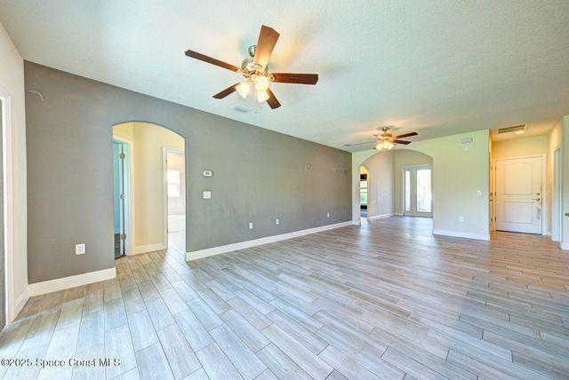 531 Topeka Road SW, Palm Bay, FL 32908
