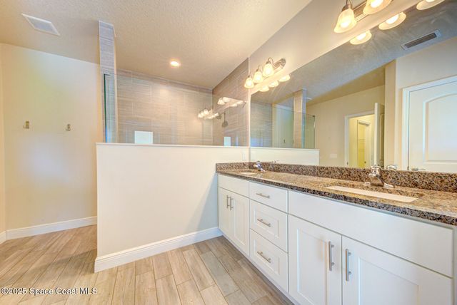 531 Topeka Road SW, Palm Bay, FL 32908