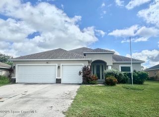 531 Topeka Road SW, Palm Bay, FL 32908