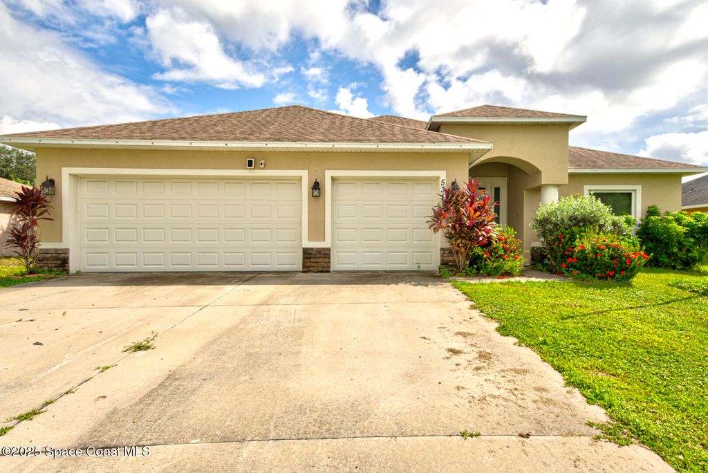 531 Topeka Road SW, Palm Bay, FL 32908