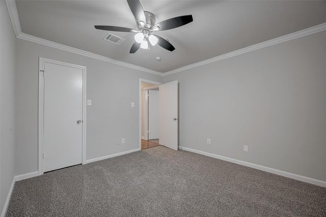 919 Mockingbird Way, Sugar Land, TX 77478