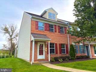 5 BECKET CT, Reading, PA 19607