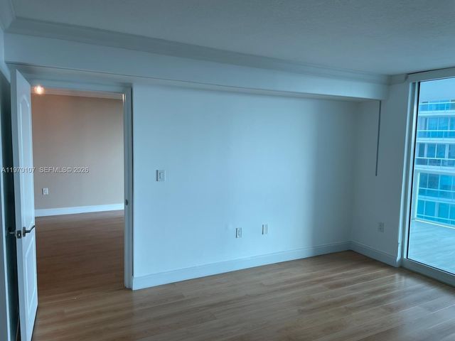 2101 Brickell Ave 1709, Miami, FL 33129