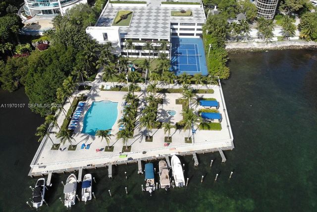 2101 Brickell Ave 1709, Miami, FL 33129