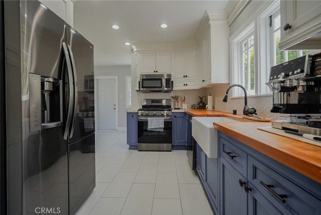 24 Lindero, Long Beach, CA 90803
