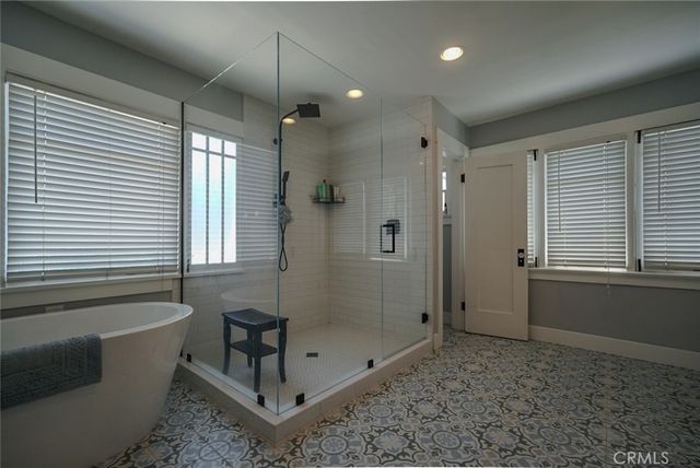 24 Lindero, Long Beach, CA 90803