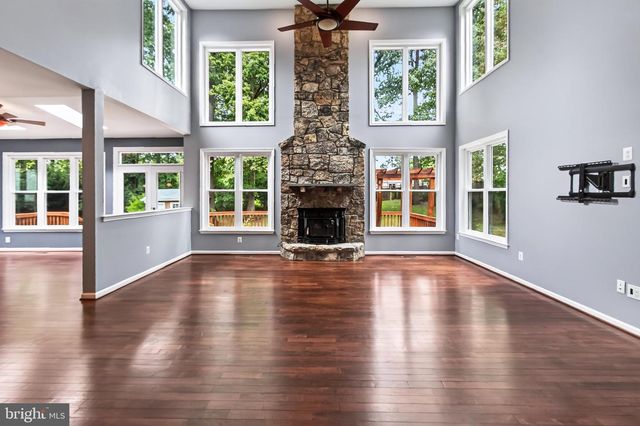 7822 THOR DR, Annandale, VA 22003