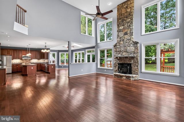 7822 THOR DR, Annandale, VA 22003