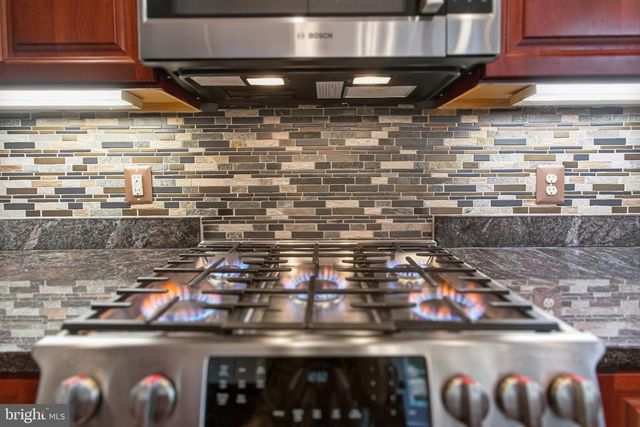 7822 THOR DR, Annandale, VA 22003