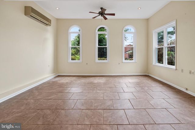 7822 THOR DR, Annandale, VA 22003