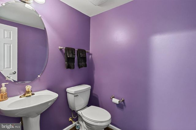 7822 THOR DR, Annandale, VA 22003