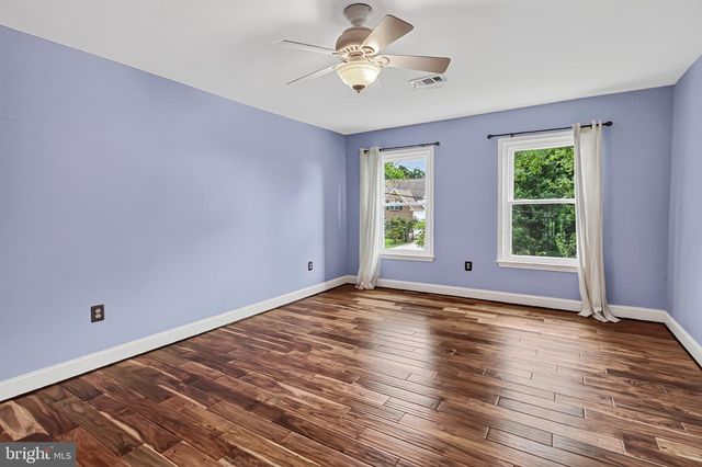 7822 THOR DR, Annandale, VA 22003