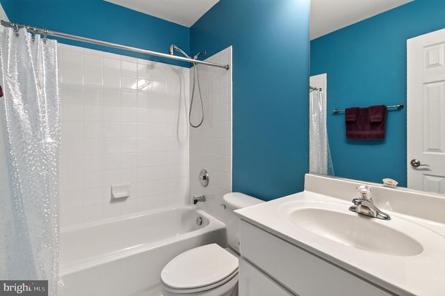 7822 THOR DR, Annandale, VA 22003