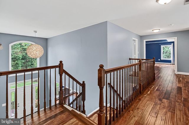 7822 THOR DR, Annandale, VA 22003