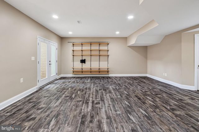7822 THOR DR, Annandale, VA 22003