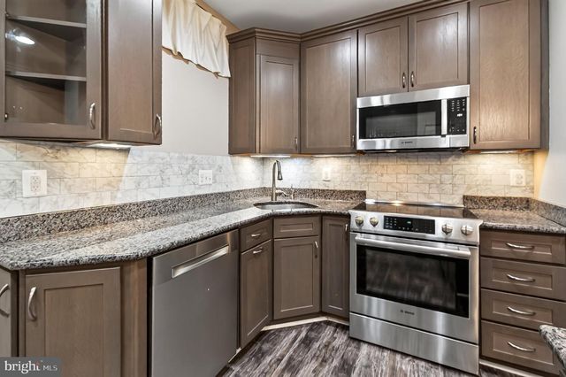 7822 THOR DR, Annandale, VA 22003