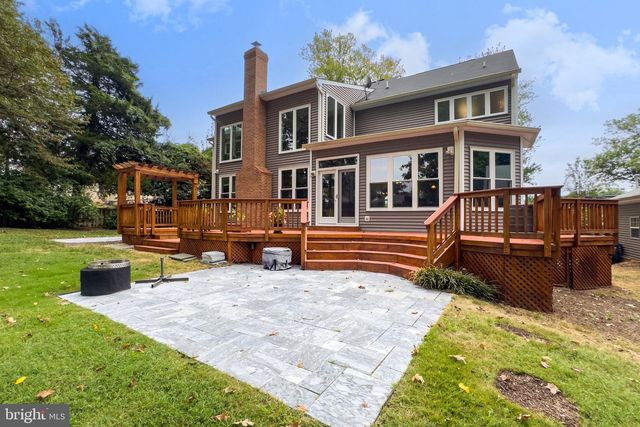 7822 THOR DR, Annandale, VA 22003